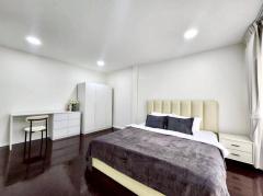 RM556 ให้เช่าบ้านหรู 6 ห้องนอน รัชดา ห้วยขวาง หลังเซนทรัล พระราม 9 ตกแต่งครบ หรูหรา พร้อมเข้าอยู่ทันที-202508182317581755533878768.jpg