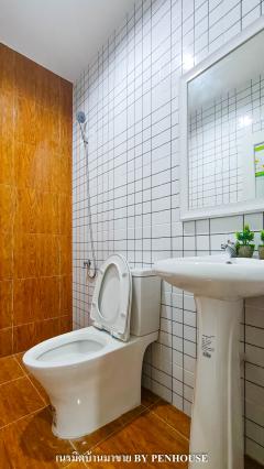 ขาย ทาวน์เฮ้าส์ 2ชั้น ย่านพหลโยธิน ใกล้รถไฟฟ้า เชื่อมต่อถนนหลายสาย มบ.มารวย1 ถ.พหลโยธิน54/1 แยก4 รีโนเวทใหม่ พร้อมอยู่-202508200844571755654297759.jpg