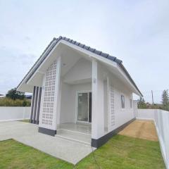 บ้านเดี่ยวชั้นเดียวสร้างใหม่ บนที่ดิน 50 ตร.วา พร้อมเข้าอยู่!-202508201047561755661676152.jpg