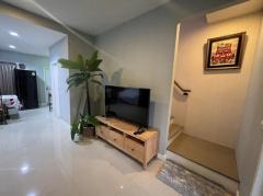 P1101 ให้เช่า ทาวโฮม โครงการ Plex Residence Kaset - Nawamin (เพล็กซ์ เรสซิเดนซ์ เกษตร - นวมินทร์) ตกแต่งสวย พร้อมอยู่ P1101-ให้เช่า-ทาวโฮม-โครงการ-Plex-Residence-Kaset---Nawamin-