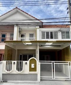 ขายด่วนบ้านรีโนเวทใหม่ หมู่บ้านพนาสนธิ์วิลล่า เทพารักษ์ บ้านสวยพร้อมอยู่ (N.1830)