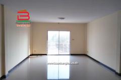 ขาย/เช่า อาคารพาณิชย์ หมู่บ้าน ซื่อตรง สายไหม เนื้อที่ 20.3 ตรว. ถนนหทัยราษฎร์ ต.ลาดสวาย อ.ลำลูกกา จ.ปทุมธานี-202508211442571755762177930.jpg