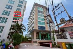 คอนโดมิเนียม ซันเซ็ท บูเลอวาร์ด เรสซิเด้นซ์ 1 (Sunset Boulevard Residence 1) เนื้อที่ 61.15 ตร.ม ซอยพระตำหนัก 4 แยก 4 ตำบลหนองปรือ อำเภอบางละมุง ชลบุรี