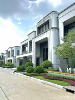 บ้านหรูใหม่เอี่ยมสไตล์ Luxury ใกล้เมือง Setthasiri Wongwaen Chatuchot ให้คุณภาคภูมิ-202508231853301755950010009.jpg