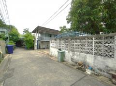ขาย ที่ดิน บางซื่อ พร้อมบ้านและหอพัก 126 ตร.วา ทำเลใจกลางเมือง ซ.สะพานขวา ใกล้ MRT เตาปูน เหมาะสร้างอพาร์ตเมนต์หรือที่พักอาศัย-202508251056551756094215430.jpg