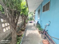 ขายถูกมาก ที่ดินพร้อมบ้าน 3 หลัง ซอยธรรมสุธีร์ 13 เมืองปทุมธานี-202508251612311756113151393.jpg