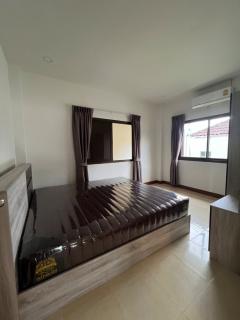 ให้เช่า Pool Villa หมู่บ้าน สวนเนรมิต 5 ตกแต่งสวย พร้อมเข้าอยู่ ใกล้Robinson Lifestyle Thalang เพียง 5 นาที -202508261556471756198607205.jpg