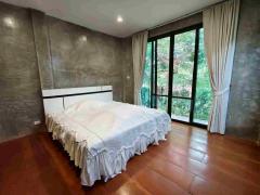 บ้านหรู 3 ชั้น สไตล์รีสอร์ท วิวภูเขาล้อมรอบสุดอลังการ ใจกลางทำเลทองแม่ริม เชียงใหม่-202508261919341756210774145.jpg