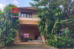 บ้านเดี่ยว หมู่บ้าน ภูฟ้าสวย รีสอร์ท เนื้อที่ 122 ตรว. ใกล้ฟาร์มโชคชัย 3 ถนนธนะรัชต์ ตำบลหนองน้ำแดง อำเภอปากช่อง จังหวัดนครราชสีมา