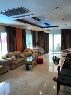 ให้เช่าบ้านเดี่ยว เฟอร์นิเจอร์ครบ โกลเด้น เลเจ้นด์ สาทร–กัลปพฤกษ์-202508271700451756288845826.jpg