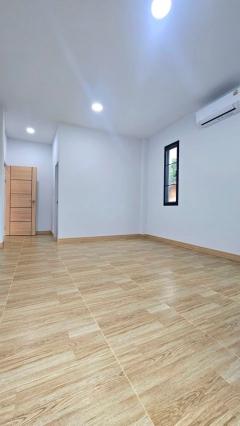 ขายบ้านเดี่ยว 2 ชั้น หมู่บ้านสันติสุข ( บ้านสามัคคี ) พร้อมอยู่ ฟังก์ชั่นครบ ขนาดเริ่มต้น 62.4 ตร.ว. พร้อมโอน ต.พิชัย เมืองลำปาง-202508281107561756354076040.jpg