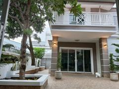 ขายด่วน บ้านใหญ่ แถมบ้านหลังเล็ก ใจกลางลาดพร้าว 64 บรรยากาศเหมือนรีสอร์ท ทำเลทอง พร้อมรถไฟฟ้าสีเหลือง หน้าปากซอย-202508281352581756363978770.jpg