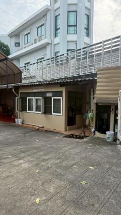 ให้เช่าโกดัง สำนักงาน ติดถนนอุดมสุข (สุขุมวิท 103)  2-3-50 ไร่ พร้อมดำเนินกิจการต่อได้เลย-202508282011081756386668849.jpg