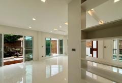 ขายบ้านเดี่ยว หลังมุม BANGKOK BOULEVARD รามอินทรา 3 รีโนเวทใหม่เอี่ยม#LB243 - 001083-202508291227191756445239220.jpg