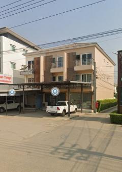 บ้านกล้วย-ไทรน้อย 2.3 กม. ทำเลเยี่ยม  8 น้ำ  MRT คลองบางไผ่ 4.6 กม.ให้เช่าอาคารโชว์รูม 3 ชั้น 2 คูหา 42ตร. วา. 492ตร.ม. 6 นอน