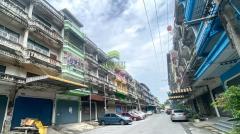 ขายอาคารพาณิชย์ หมู่บ้านชัชวาลย์วงษ์ ลำลูกกา คลอง2 เนื้อที่ 16 ตร.ว ทำเลดี ราคาต่อรองได้ เหมาะพักอาศัย โฮมออฟฟิศ