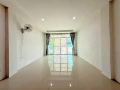 ขายอาคารพาณิชย์ 3 ชั้น โครงการ วาน่า คาซ่า ถนนสายกลางทุ่ง เมืองระยอง-202508301415441756538144855.jpg