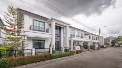 FP008 ให้เช่า บ้านเดี่ยว เศรษฐสิริ บางนา-สุวรรณภูมิ นิยามใหม่ของความหรู…ที่สัมผัสได้จริง” ดีไซน์เรียบหรู