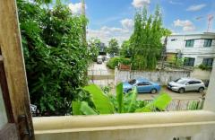 ขาย ทาวน์โฮม 2 ชั้น บ้านสวนสุทธิดา คลองห้า ราคาเพียงหลักแสน 110 ตรม 18 ตรว 2 ห้องนอน ทำเลดีใกล้ถนนใหญ่ รีโนเวทอยู่เองก็ดีปล่อยเช่าก็เยี่ยม-202509011659311756720771269.jpg