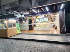 ให้เช่า พื้นที่ร้านค้า 2 ตร.ม ติดถนนใหญ่ หน้าศูนย์การค้า Victory Hub ใจกลางอนุสาวรีย์ชัย-202509021459421756799982550.jpg