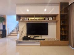 ให้เช่าบ้านเดี่ยวหลังใหญ่ พร้อมเฟอร์นิเจอร์ หมู่บ้านเซนโทร วิภาวดี-202509021837451756813065530.jpg