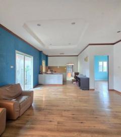 บ้านเดี่ยว 2 หลัง + ที่ดินใหญ่ 150 ตร.ว. หลังตลาดท่ารั้ว ซื้อวันนี้ ถูกกว่าตลาด