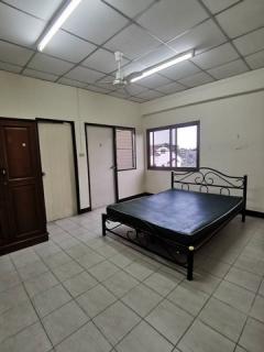 ให้เช่าห้องพักพร้อมเฟอร์นิเจอร์ ย่านนนทบุรี  2300-3000 /เดือน ขนาด 20 ตารางเมตร