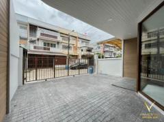 ขาย บ้าน ทาวน์เฮ้าส์ ลาดพร้าว 71 สังคมสงเคราะห์ 10 หมู่บ้าน เกษมสันต์ 1 รีโนเวทใหม่ทั้งหลัง พร้อมอยู่-202509031734351756895675537.jpg