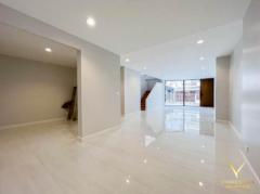 ขาย บ้าน ทาวน์เฮ้าส์ ลาดพร้าว 71 สังคมสงเคราะห์ 10 หมู่บ้าน เกษมสันต์ 1 รีโนเวทใหม่ทั้งหลัง พร้อมอยู่-202509031734361756895676474.jpg