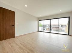 ขาย บ้าน ทาวน์เฮ้าส์ ลาดพร้าว 71 สังคมสงเคราะห์ 10 หมู่บ้าน เกษมสันต์ 1 รีโนเวทใหม่ทั้งหลัง พร้อมอยู่-202509031734371756895677871.jpg