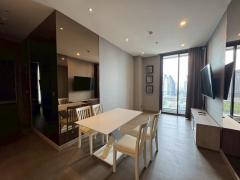 ให้เช่าคอนโด The Esse at Singha Complex 77ตรม  2 ห้องนอน 2 ห้องน้ำ ชั้น 20