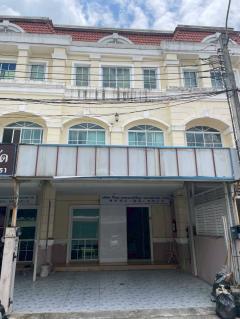 ให้เช่าทาวน์โฮม 3ชั้น หมู่บ้านวโรดมเพลส ซ.สุภาพงษ์ 1 ใกล้ MRT สวนหลวง ร.9 (N.1852)
