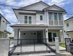 RM629 ให้เช่า บ้านเดี่ยว 2 ชั้น ตกแต่งพร้อมเข้าอยู่ หมู่บ้านมัณฑนา​ บางนา กม.13. เลี้ยงสุนัขและแมวได้