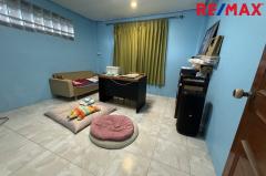 ขายบ้าน จรัญสนิทวงศ์ 75 ขนาด 215 ตารางวา พร้อมบ้าน 2 หลัง ทำเลดี-202509061450501757145050496.jpg