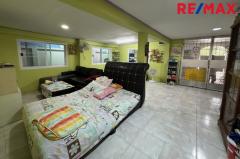 ขายบ้าน จรัญสนิทวงศ์ 75 ขนาด 215 ตารางวา พร้อมบ้าน 2 หลัง ทำเลดี-202509061450501757145050971.jpg