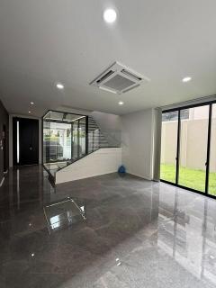 P1152 ให้เช่า โฮมออฟฟิศหรู พร้อมลิฟท์ นาคนิวาส ลาดพร้าว 71 หลัง Central eastville **จดทะเบียนบริษัทได้ P1152-ให้เช่า-โฮมออฟฟิศหรู-พร้อมลิฟท์-น