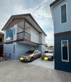 ให้เช่าบ้านเดี่ยว 2 ชั้น 80 ตรม. 2 ห้องนอน ซอยศรีด่าน 1-1 ใกล้ MRT สายสีเหลือง สถานีศรีแบริ่ง 2 นาที  ให้เช่าบ้านเดี่ยว-2-ชั้น-80-ตรม.-2-ห้องน