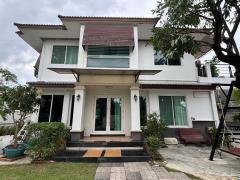 RM634 ให้เช่าบ้านเดี่ยว 2 ชั้น ลาดพร้าว2เอ็กซ์คลูซีฟ เรสซิเดนซ์ เลียบด่วน เอกมัย - รามอินทรา เฟอร์ครบ บ้านหลังใหญ่