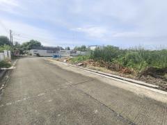 ที่ดินเปล่า 120 ตารางวา ใกล้สนามกอล์ฟธูปะเตมีย์