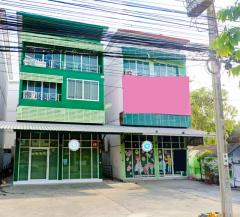 ให้เช่าอาคารพาณิชย์ 1-2คูหา 3.5 ชั้น บางแวก ราชพฤกษ์ สาย1 กาญจนา 3แอร์  MRT หลักสอง 3.6 กม.กว้างใหญ่ 32ตร.วา.332 ตร.ม. 3 น้ำ 2 นอน