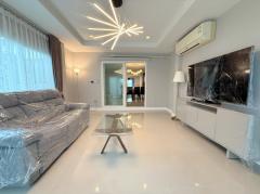 RM640 ให้เช่าบ้านรีโนเวทใหม่ทั้งหลังคาซ่าวิลล์ รามอินทรา หทัยราษฏร์ หลังใหญ่ 4 นอน พร้อมอยู่
