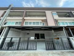 ให้เช่าทาวน์โฮม 3ชั้น โครงการ เดอะริคโค้ ทาวน์ วัชรพล ถนนร่วมมิตรพัฒนา ห้าแยกวัชรพล ใกล้ ตลาดถนอมมิตร ให้เช่าทาวน์โฮม-3ชั้น-โครงการ-เดอะริ