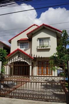 ให้เช่าบ้านเดี่ยว 2 ชั้น 40 ตร.ว. ย่านเลียบด่วน ทาวน์อินทาวน์ เหม่งจ๋าย ใกล้ รร.นานาชาติสิงคโปร์