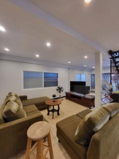 [ให้เช่า] FOR RENT DETACHED HOUSE RATCHADA - SUTTHISAN / 3 bedrooms 2 bathrooms / 60 Sqw. 220 Sqm. **62,000** CLOSE TO MRT SUTTHISAN-202509110950071757559007284.jpg