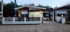 ขายบ้านพร้อมอยู่  หมู่บ้านรุ่งเรืองธานี – ทุ่งรัก ต.เวียง อ.ไชยา จ.สุราษฎร์ธานี เงียบสงบปลอดภัย