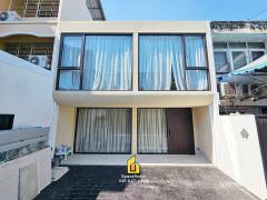บ้านทำเลทอง สาทร-เซนต์หลุยส์ ทาวน์โฮม 27 ตารางวา เพิ่งรีโนเวทใหม่ สายมินิมอลต้องไม่พลาด ใกล้สำนักงานเขตสาทร ใกล้ BTS เซนต์หลุยส์