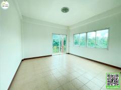 อาคารพาณิชย์ 2ชั้นครึ่ง กลางตัวอำเภอน้ำปาด ใกล้ตลาด,โรงเรียน,ศูนย์ราชการต่างๆ,ร้านค้า-202509111407161757574436399.jpg