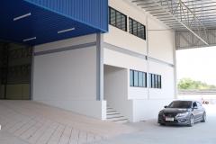 ให้เช่าโกดังใกล้สนามบินสุวรรณภูมิ คลังสินค้า พื้นที่ขนาด 2,000 ตารางเมตร มีลาดจอดรถ -202509111526311757579191510.jpg