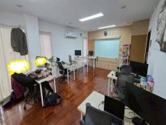 เช่า บ้านเดี่ยว หลังมุม จอดรถได้ 10 คัน ลาดพร้าวซอย10 ใกล้ห้าแยกลาดพร้าว MRTพหลโยธิน เดินทางสะดวก-202509112219031757603943479.jpg