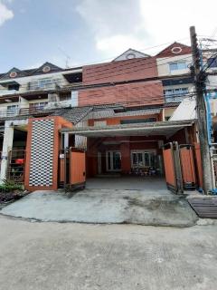 ขายทาวน์เฮ้าส์ 4 ชั้น 5 ห้องนอน โครงการวราธร วิลล์ พัฒนาการ 44 ใกล้ทางด่วน ใกล้รถไฟฟ้าสายสีเหลือง  ขายทาวน์เฮ้าส์-4-ชั้น-5-ห้องนอน-โครงกา